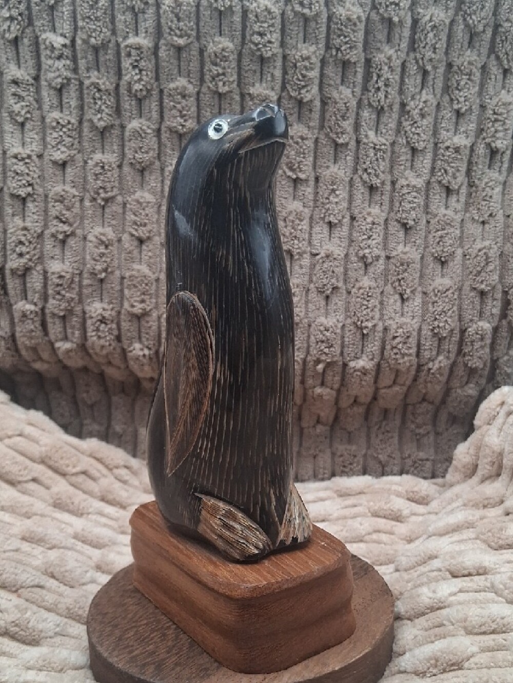 Vintage Hand-Carved Wooden Penguin Figurine - Picture 7 of 7